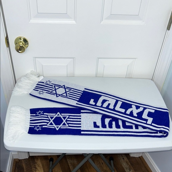 Blue and White Star of David Scarf - Picture 8 of 8